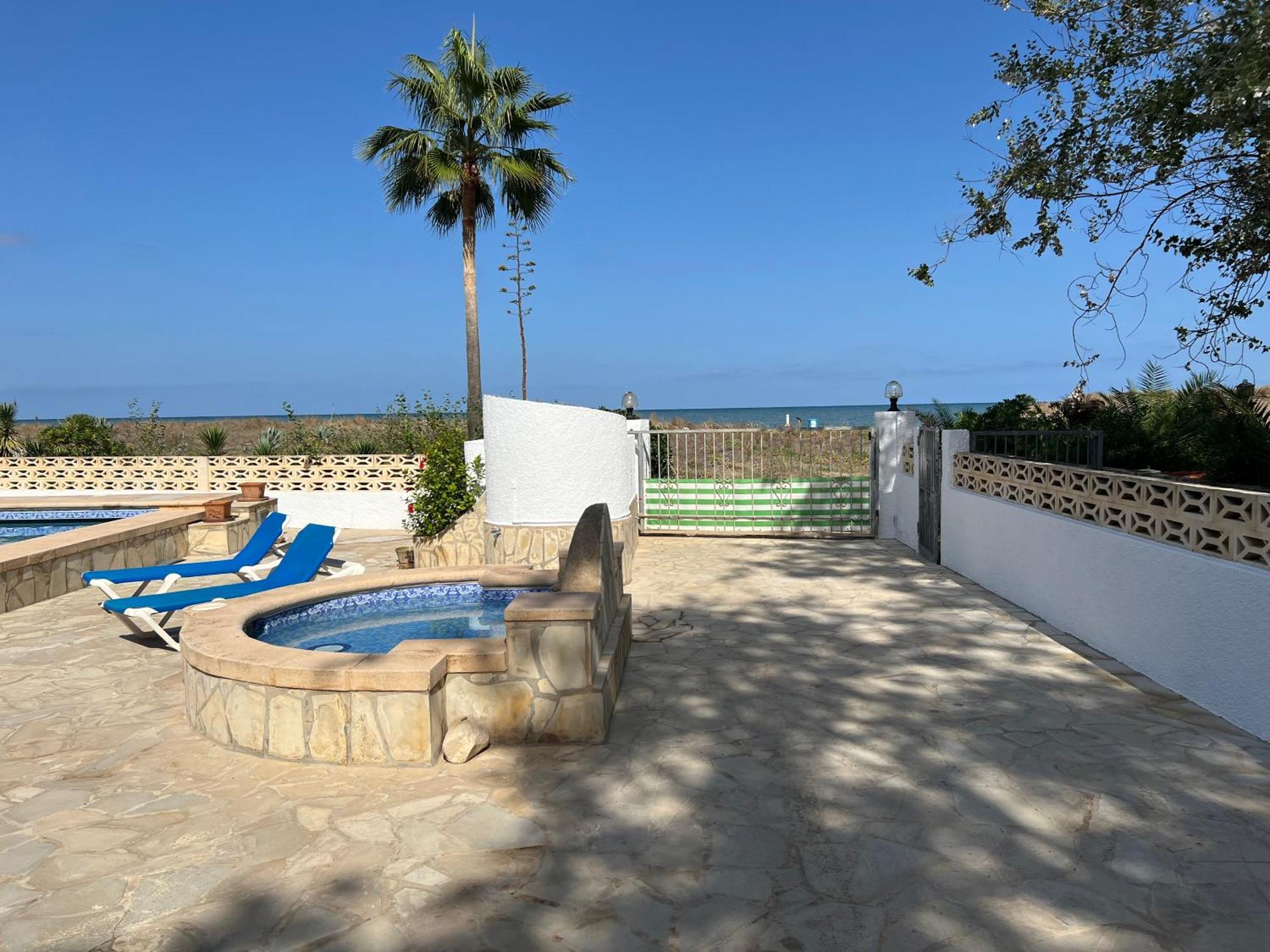 Chalet En La Playa Con Piscina Privada - Holavivienda Inmobiliaria Denia Exterior photo
